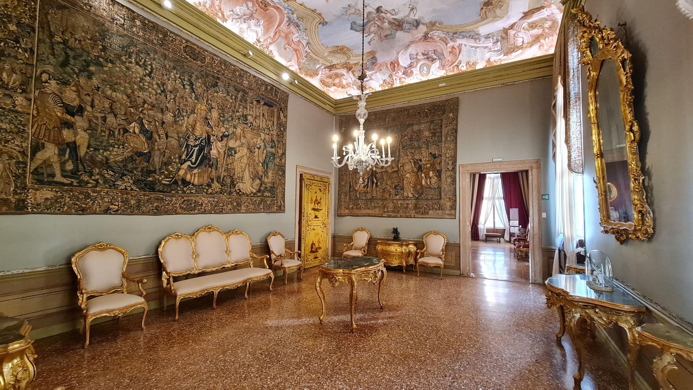 Sala degli arazzi